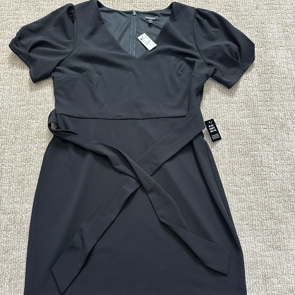 NWT XL Express puff sleeve wrap dress